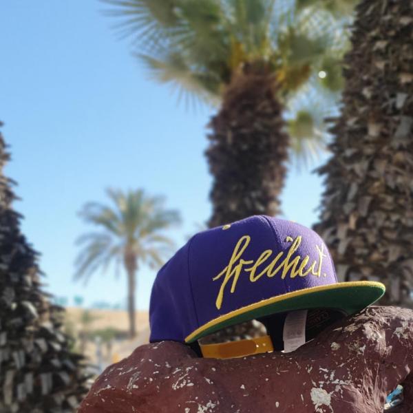 Signatur Snapback Lila Gelb